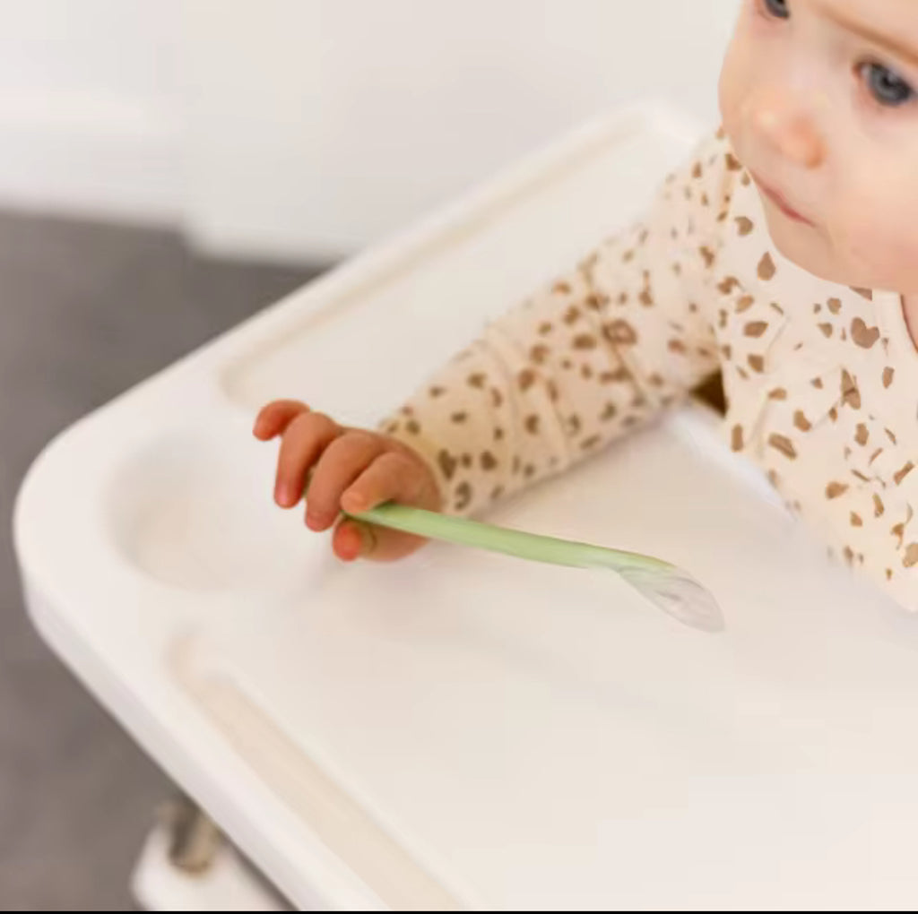 Cuillère en Silicone Souple pour Bébé – Sans BPA | Première Cuillère d’Apprentissage